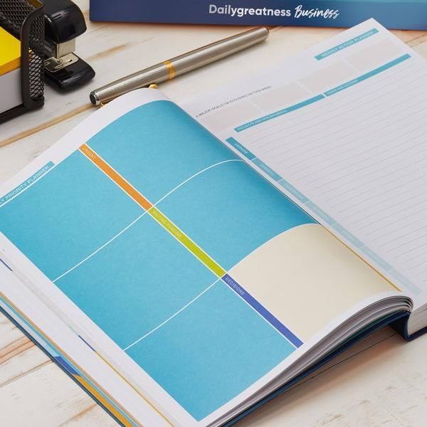 Bundle - Dailygreatness Original, Business Undated, & Pen